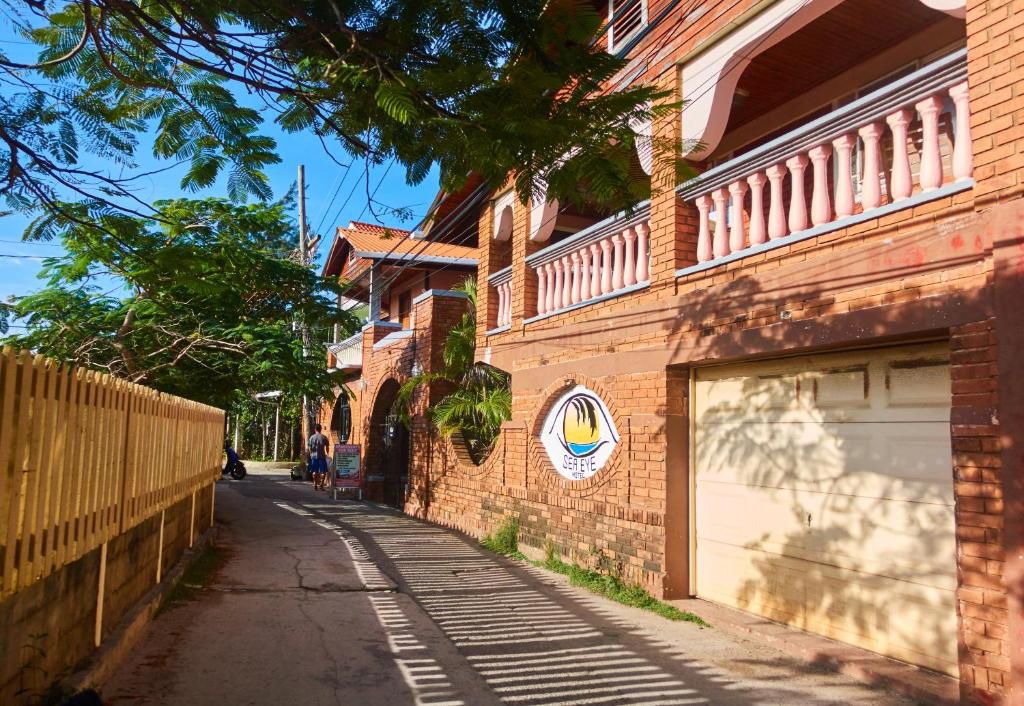 Odoo - Sample 2 for three columns